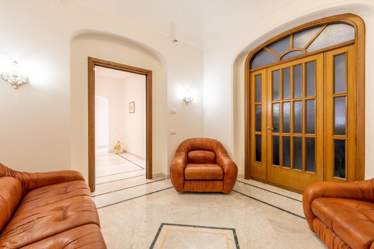 Carosi Apartment, Via Del Viminale Rom